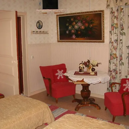 Pehtoori Countryhomes * Састамала